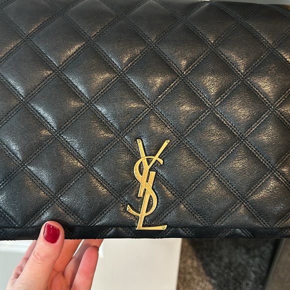 Saint Laurent Becky Handbag - Picture 4 of 17